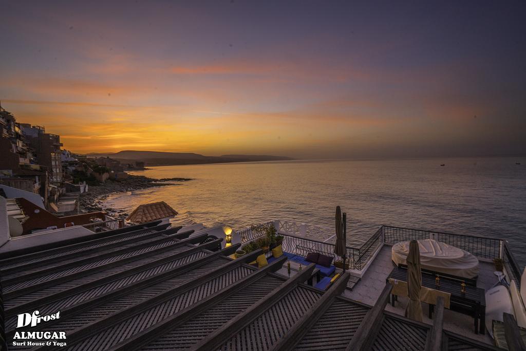 Dfrost Almugar Surf And Yoga Taghazout Exterior foto